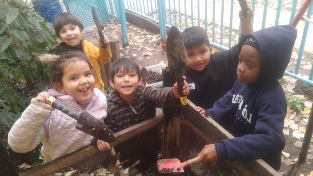 Huerto escuela de lenguaje y párvulos crecer